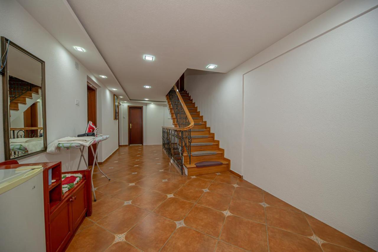 Apartment Marcic 巴尔 外观 照片