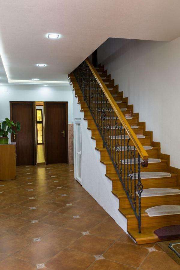 Apartment Marcic 巴尔 外观 照片